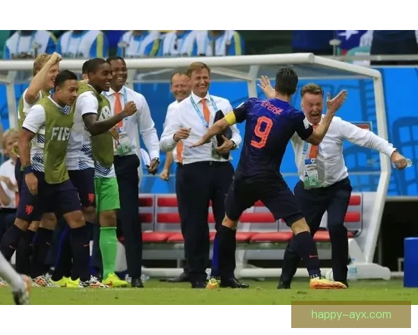 欧洲豪门夏窗引援大战升级焦点战提前打响球迷期待新赛季格局生变