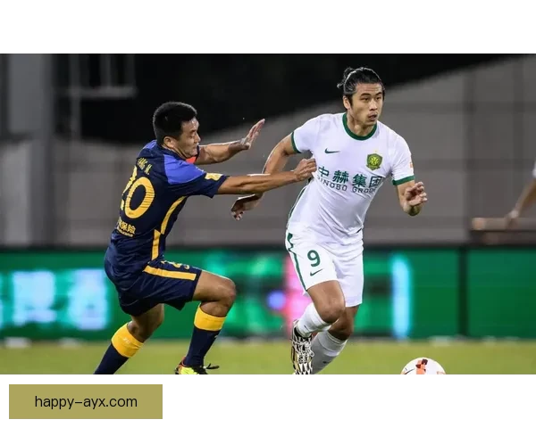 国足迎关键热身赛阵容调整引发球迷热议